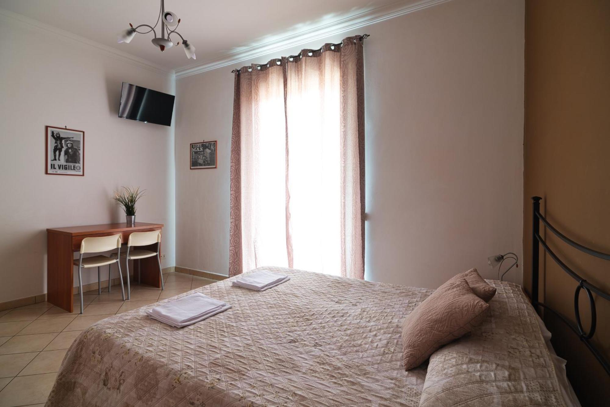 Отель La Casa Degli Artisti 1 Неттуно Экстерьер фото